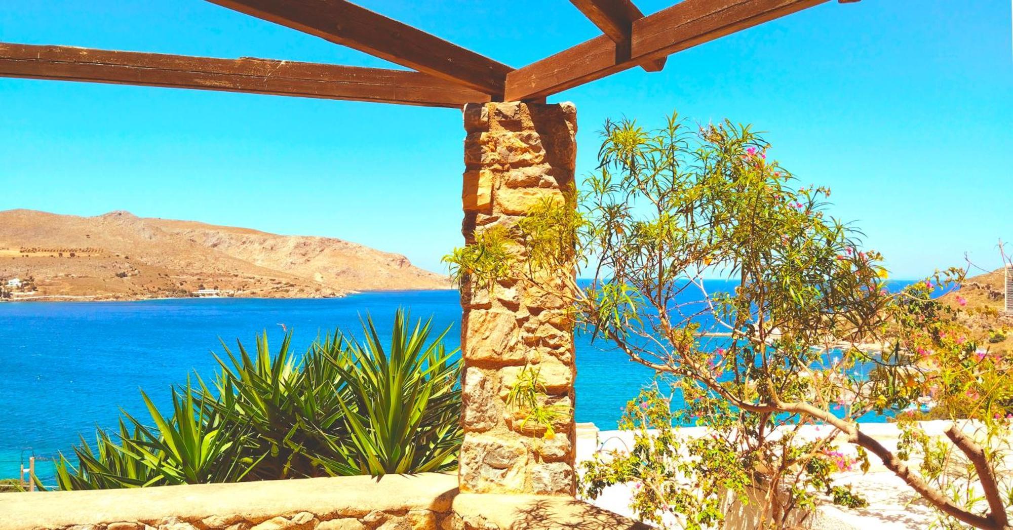 Elegeo Rockhouse Villa Agia Marina  Exterior photo