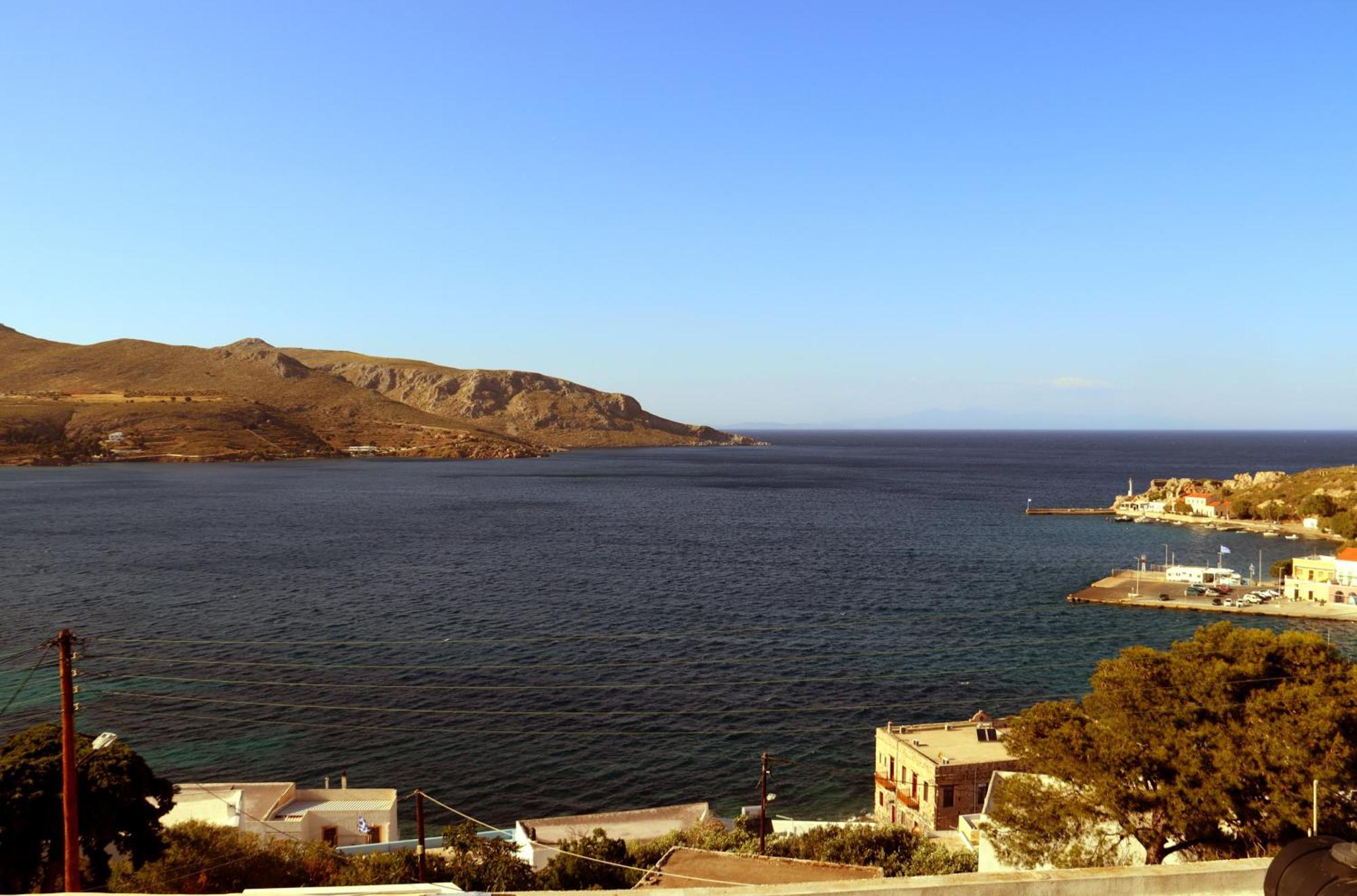 Elegeo Rockhouse Villa Agia Marina  Exterior photo