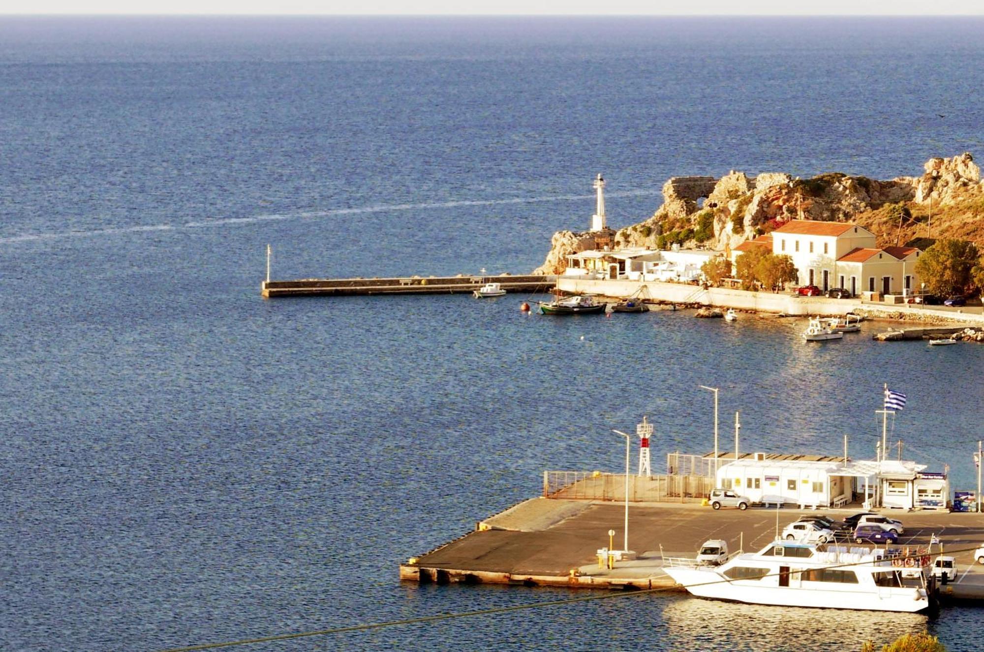Elegeo Rockhouse Villa Agia Marina  Exterior photo