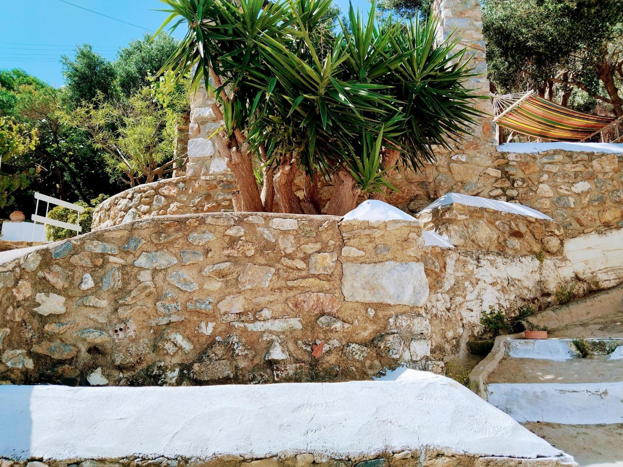 Elegeo Rockhouse Villa Agia Marina  Exterior photo