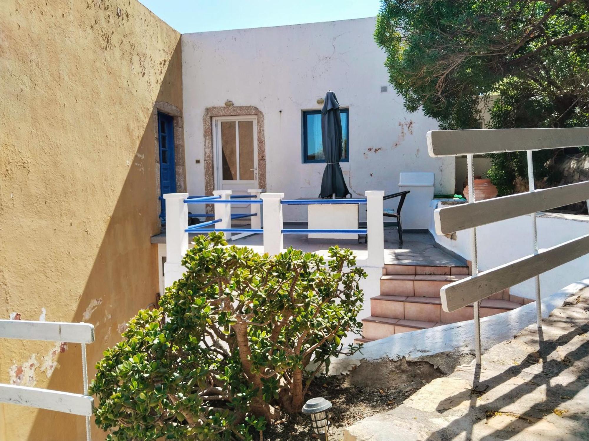 Elegeo Rockhouse Villa Agia Marina  Exterior photo